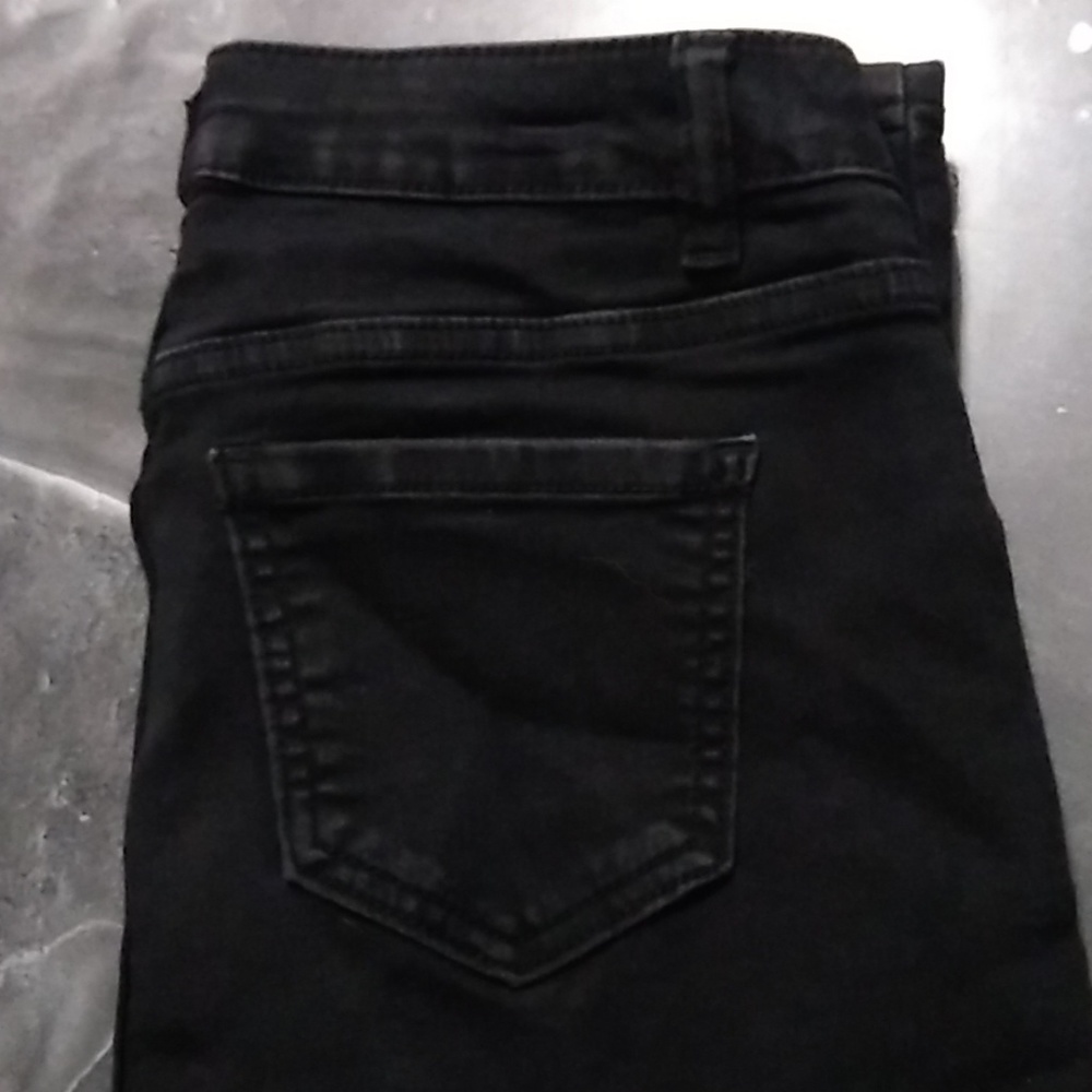 Skinny jeans